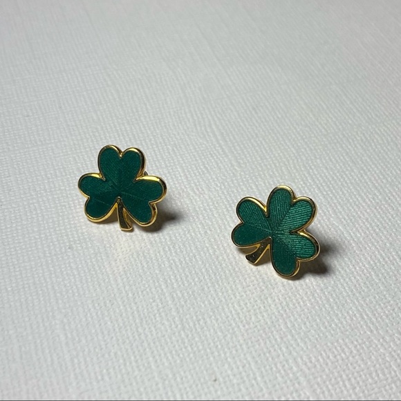 💥3 for $25💥 Vintage Gold Tone Green Enamel 3-Leaf Clover